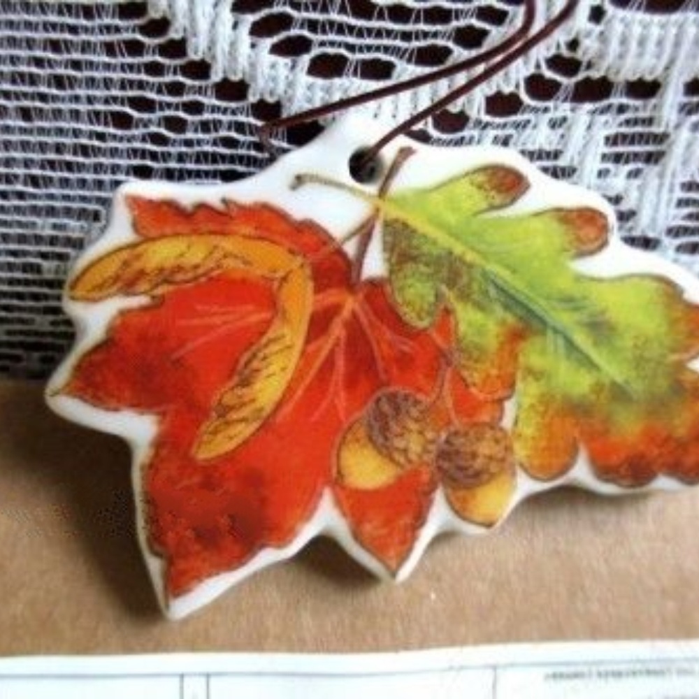 Longaberger Basket FALL FOLIAGE Tie On Charm 2007 - Picture 4 of 5